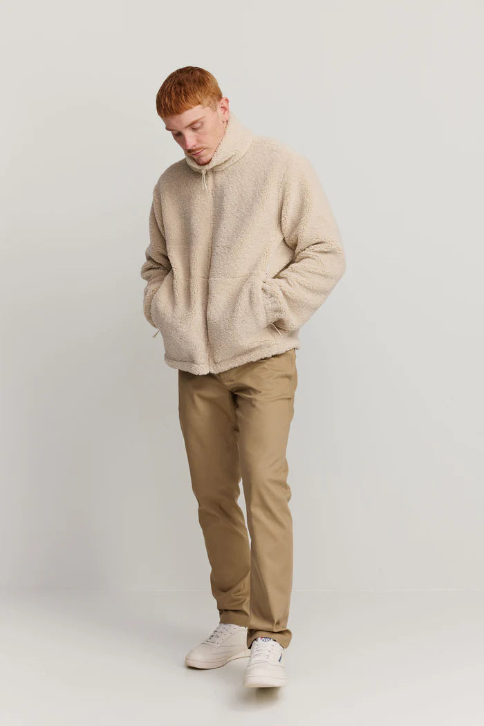 makia-miesten-fleece-lodge-zip-fleece-luonnonvalkoinen-1