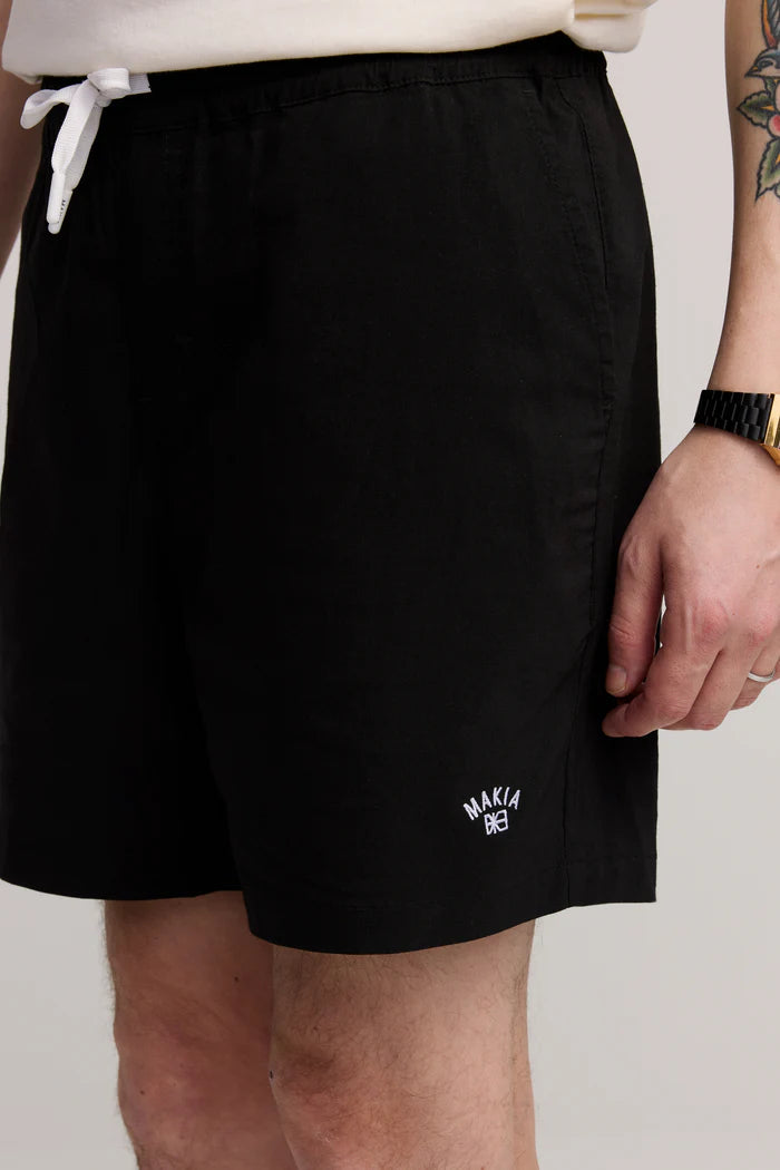 makia-miesten-hybridishortsit-cove-hybrid-short-musta-2