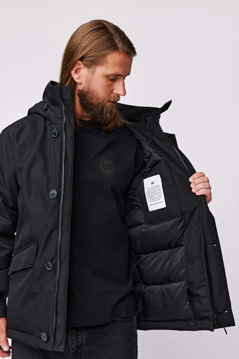 makia-miesten-parkatakki-helsinki-parka-musta-4