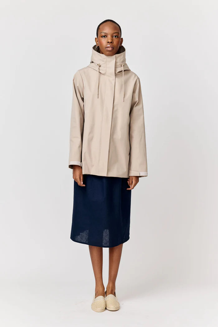 makia-naisten-takki-ella-jacket-hiekka-1
