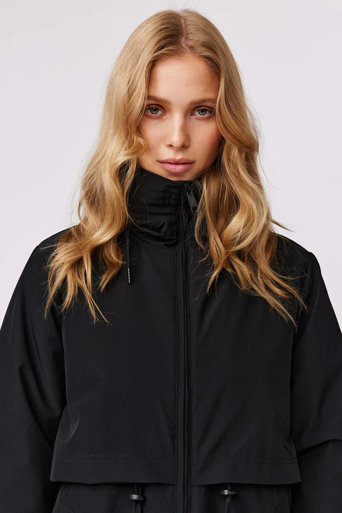 makia-naisten-takki-k-laina-jacket-musta-3