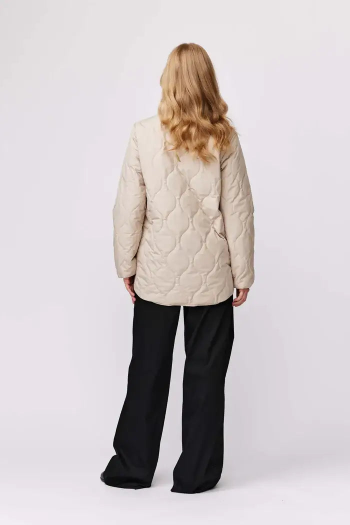 makia-naisten-takki-nita-jacket-vaalea-beige-4