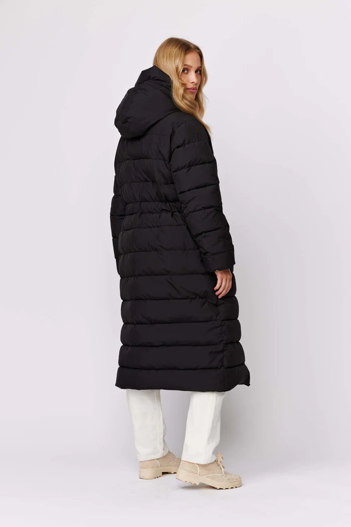 makia-naisten-talvitakki-freja-coat-musta-3