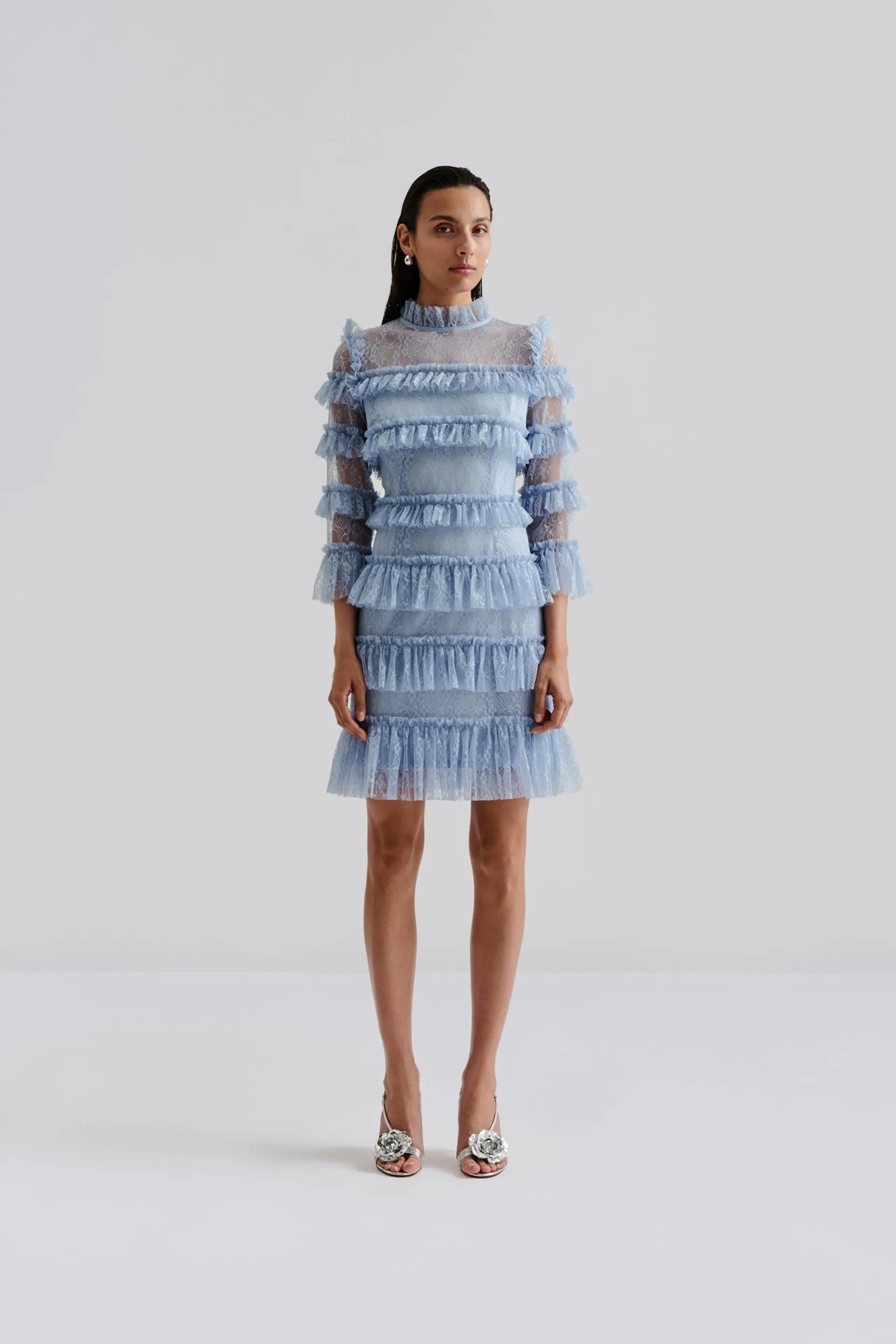 malina-naisten-mekko-carmine-frill-lace-mini-dress-vaaleansininen-1