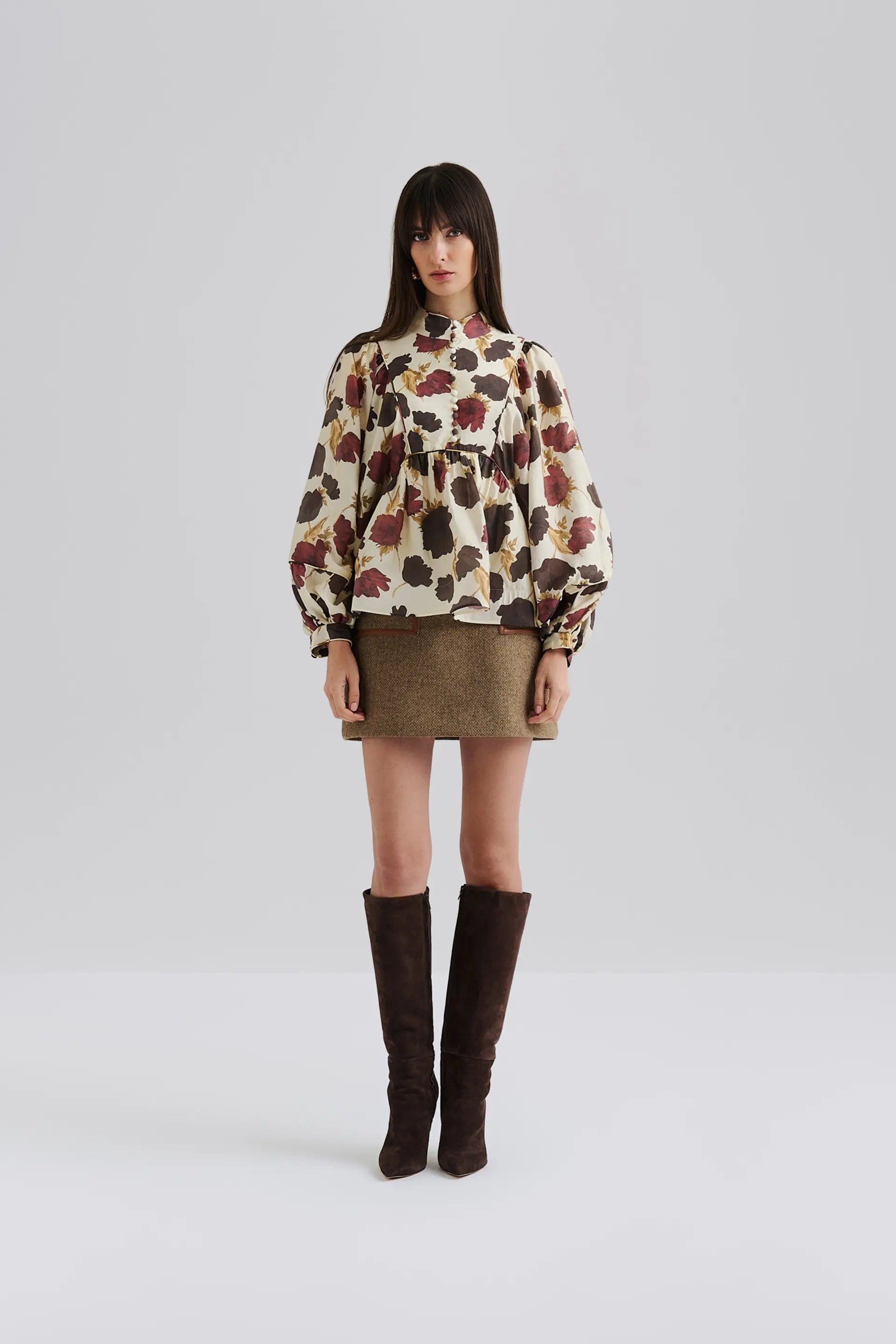 malina-naisten-pusero-pernilla-hogh-neck-balloon-sleeve-blouse-viininpunainen-kuosi-1
