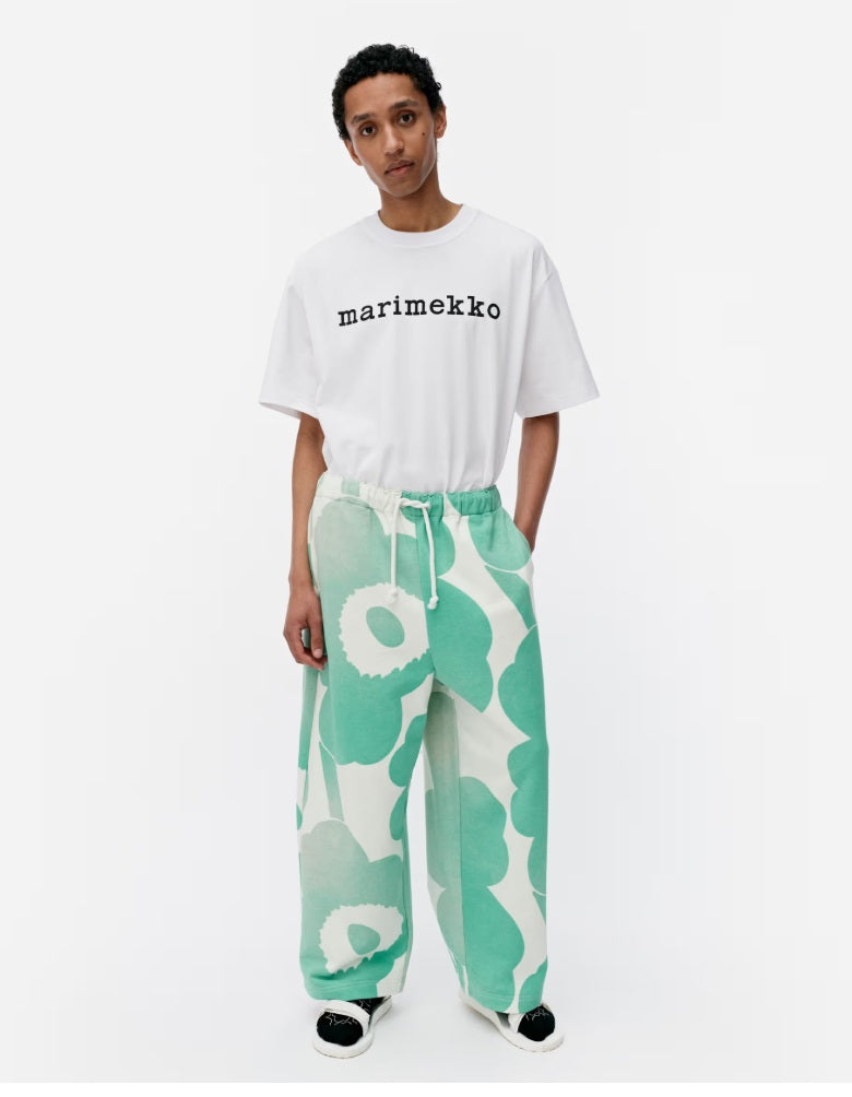 marimekko-naisten-collegehousut-finaali-unikko-kollegehousu-vihrea-kuosi-1