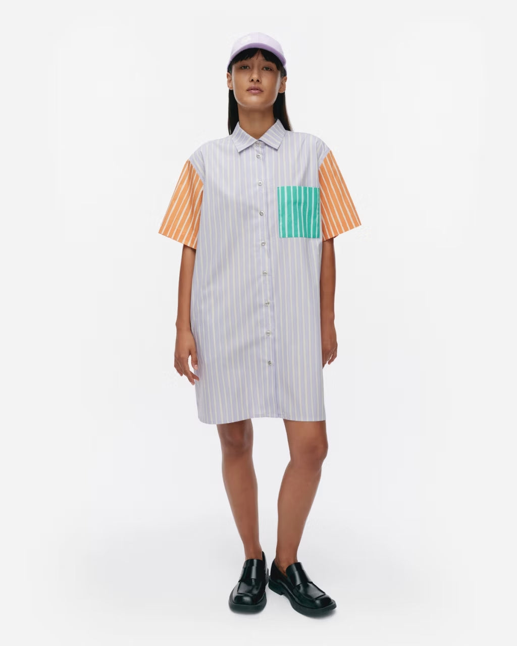 marimekko-naisten-mekko-jokapoika-kioski-puuvillamekko-monivarinen-kuosi-1