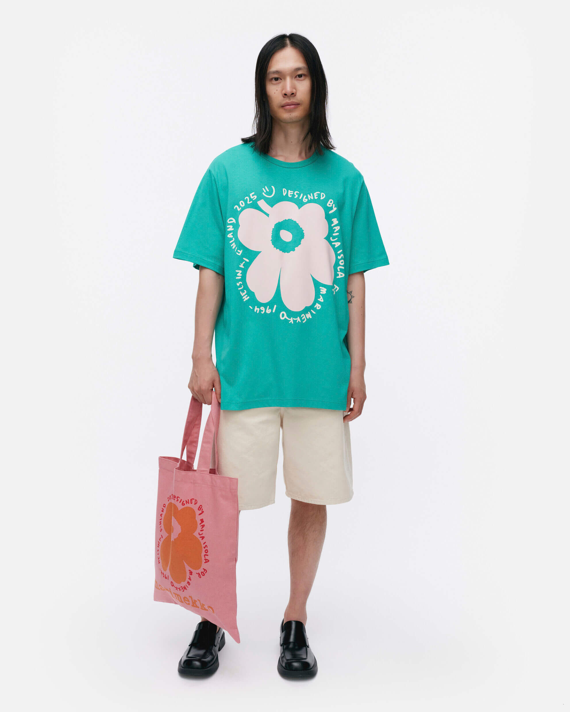 marimekko-naisten-t-paita-vihne-unikko-placement-kioski-t-paita-vihrea-2