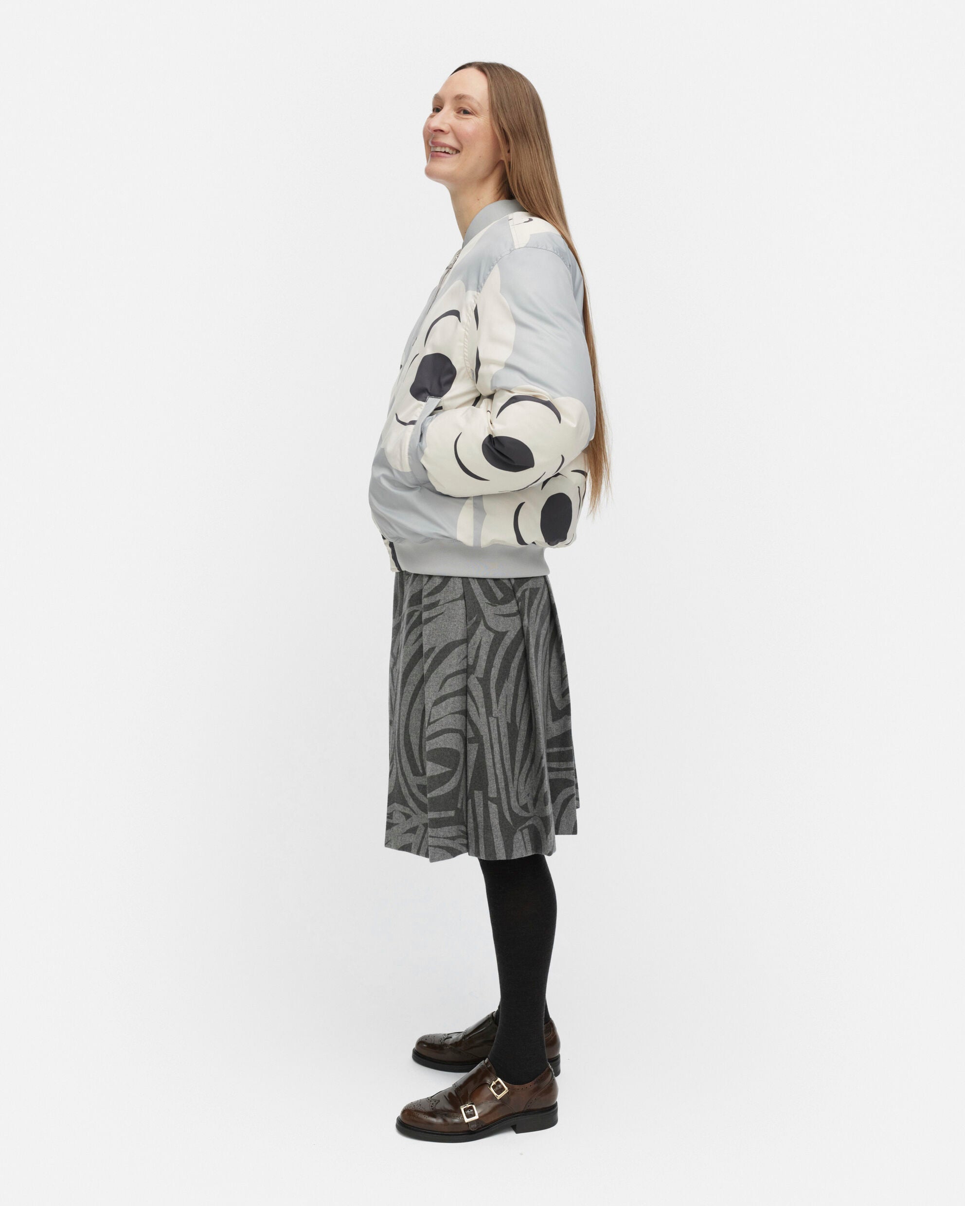 marimekko-naisten-toppatakki-blossa-tumma-harmaa-kuosi-3