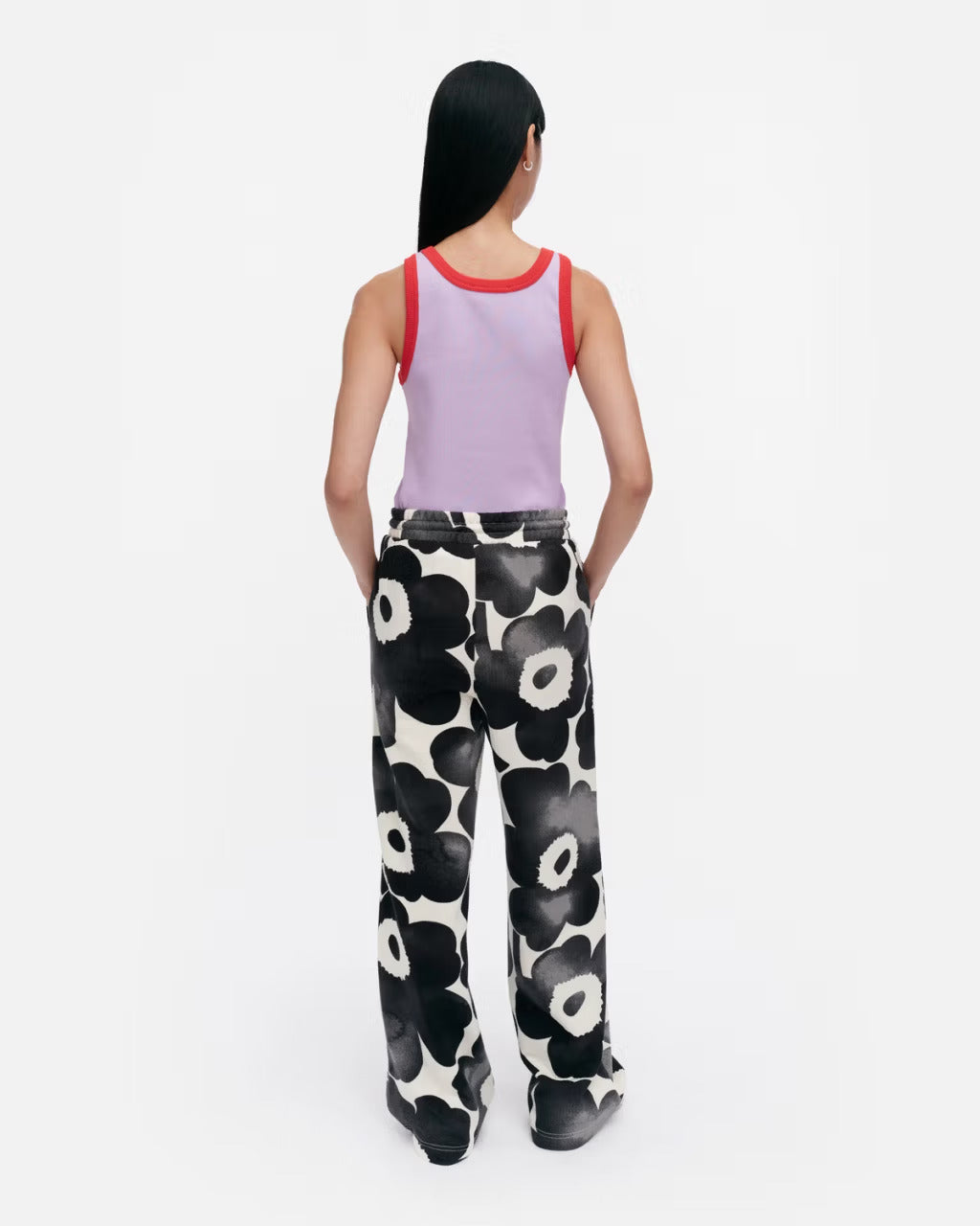 marimekko-unisex-collegehousut-varret-akvarelli-unikko-mustavalkoinen-2