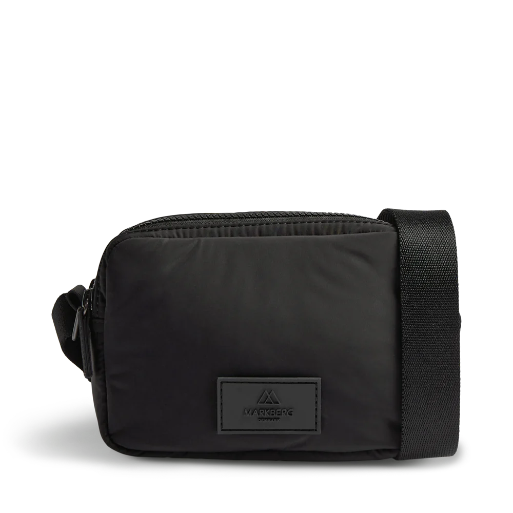 markberg-naisten-laukku-less-crossbody-bag-musta-1