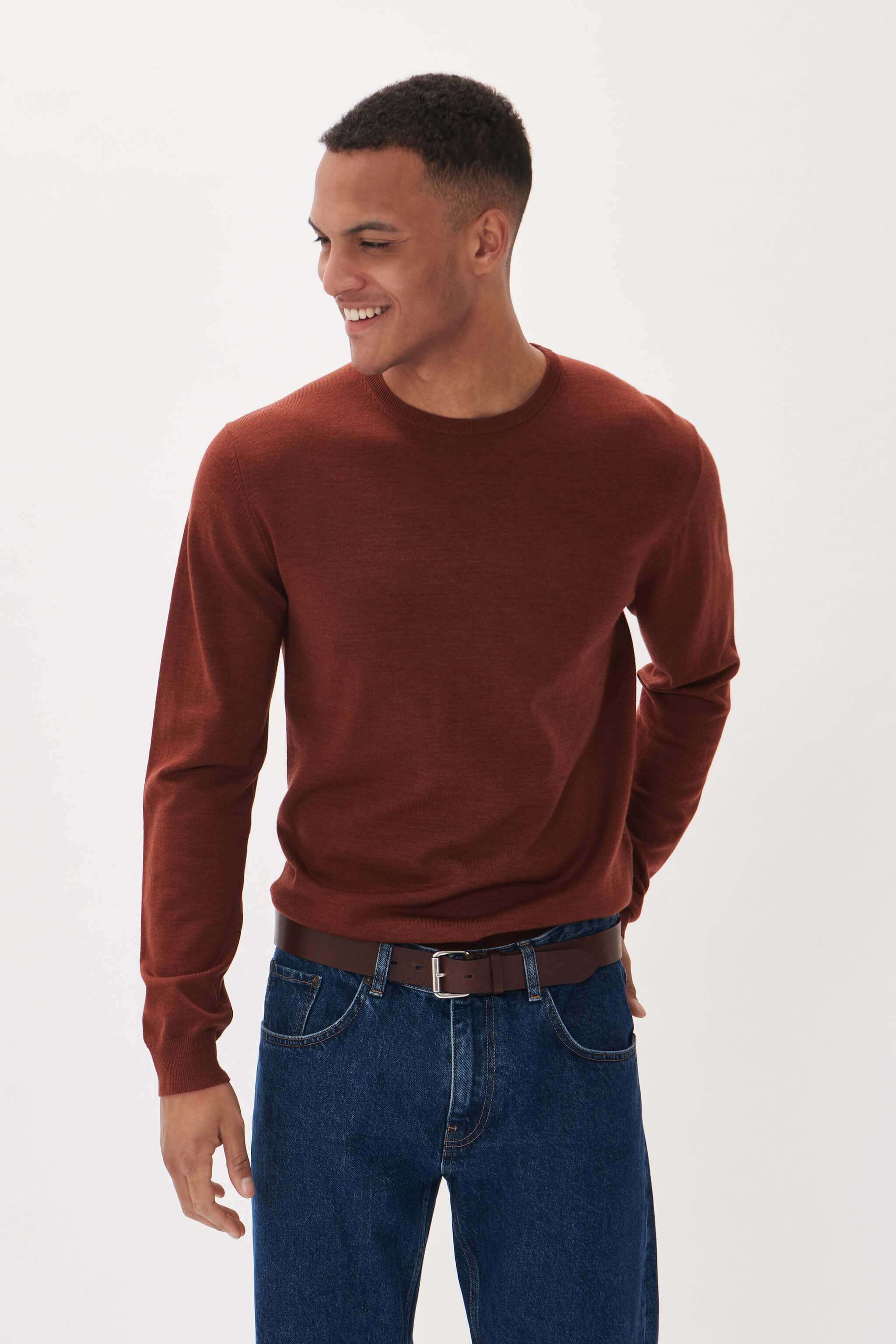 matinique-miesten-neulepusero-margrate-merino-nos-cambridge-brown-melange-1