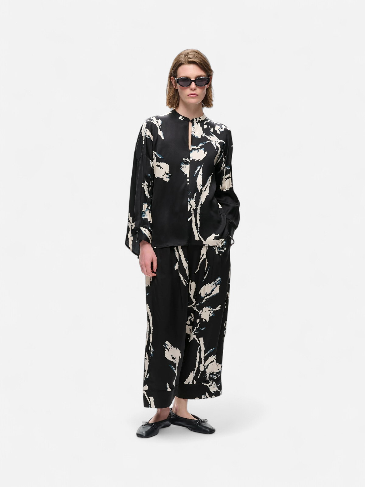 MEADOWIW BLOUSE BLACK PAINTED FLOWER - Kekäle.fi