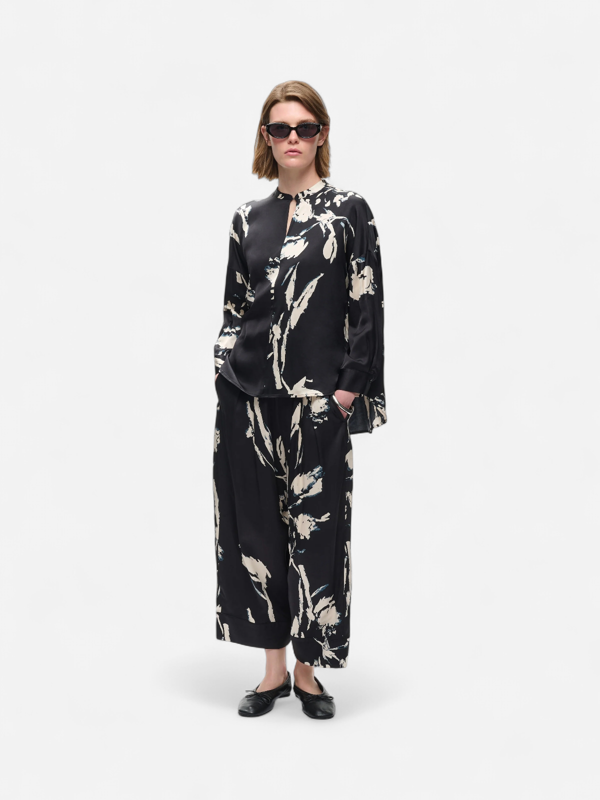 MEADOWIW PANT BLACK PAINTED FLOWER - Kekäle.fi