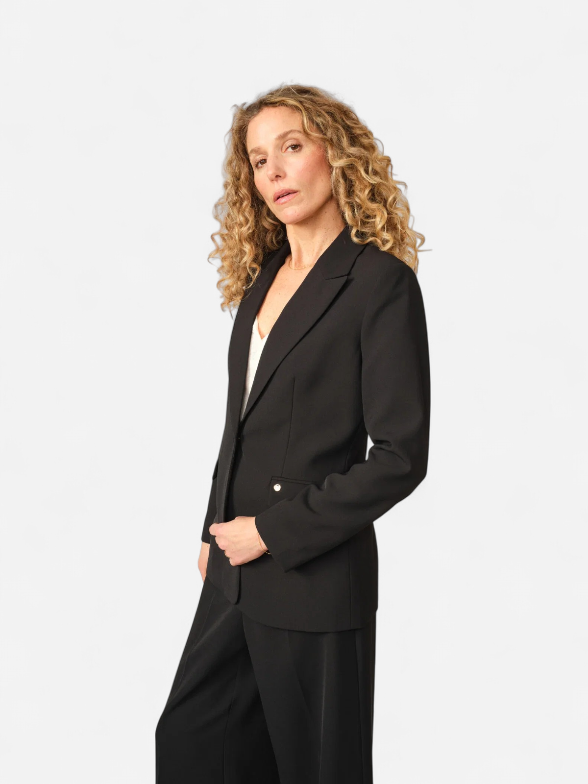 MMLEONORA MILEY BLAZER MUSTA - Kekäle.fi