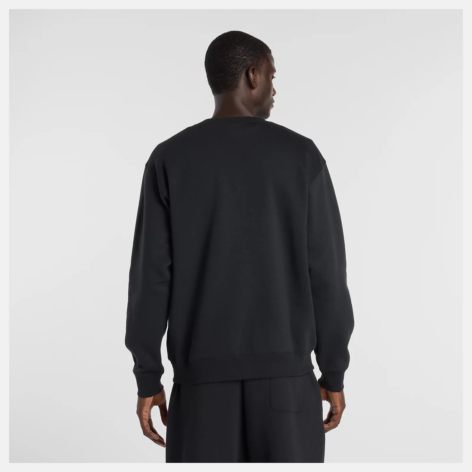 New Balance miesten collegepaita Reimagined Fleece Crew Sweater, musta