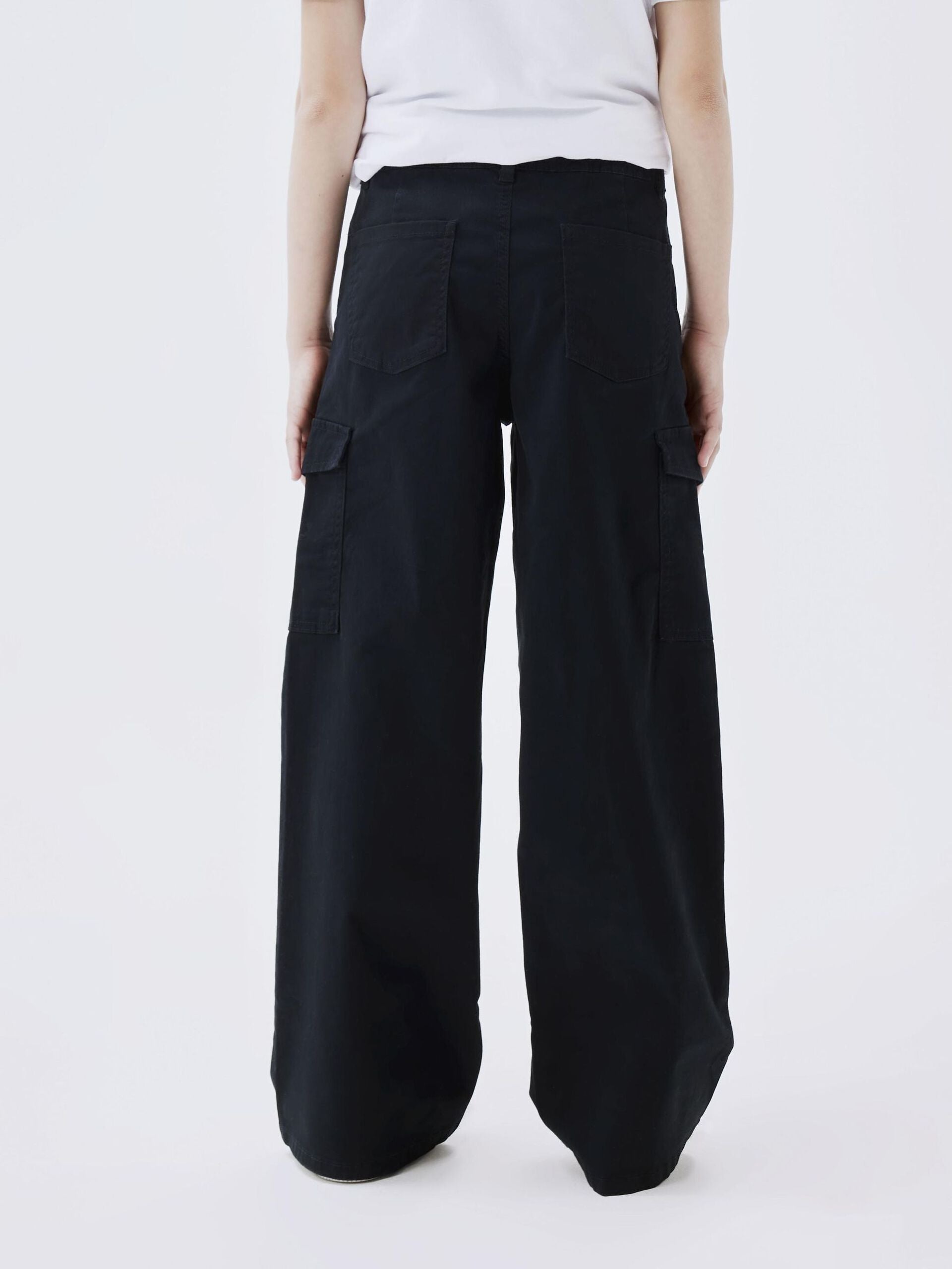 name-it-lasten-housut-nkfrose-wide-twill-cargo-8101-musta-3