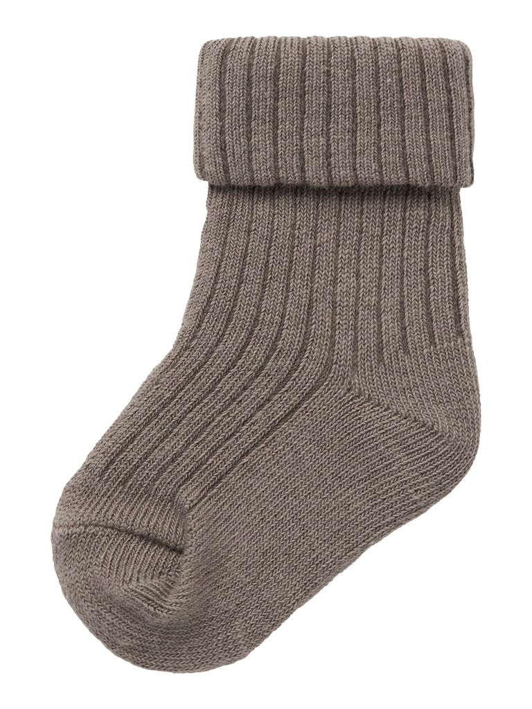 name-it-lasten-sukat-nbmnobbu-sock-keskiruskea-1