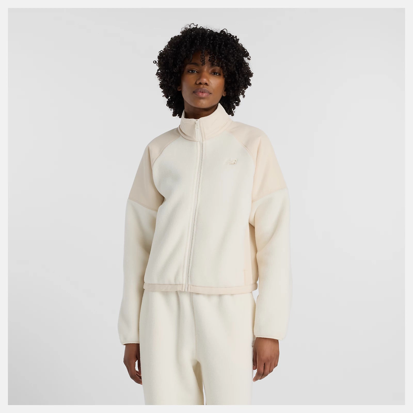 new-balance-naisten-fleecetakki-high-pile-fleece-jacket-luonnonvalkoinen-1