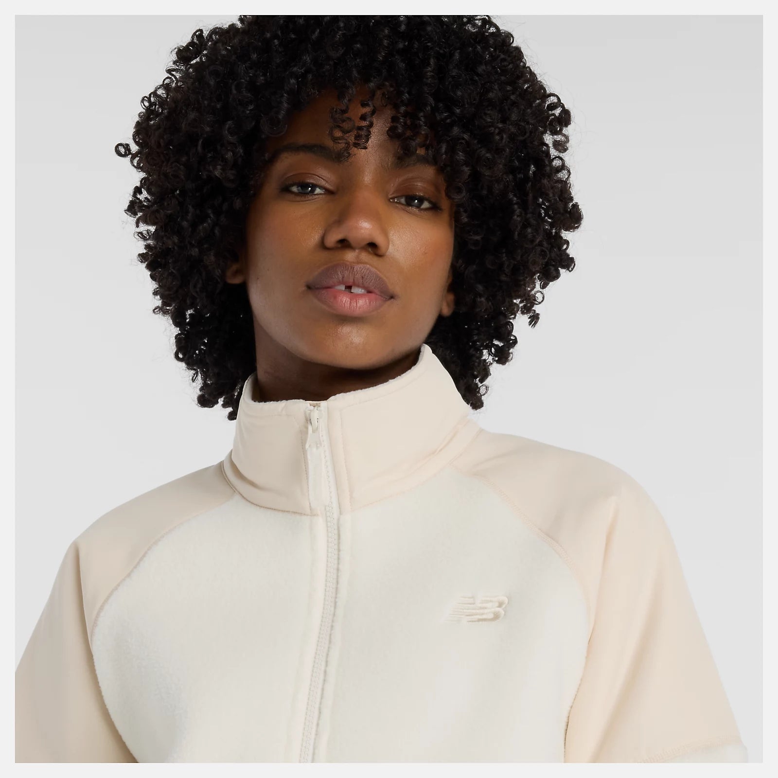 new-balance-naisten-fleecetakki-high-pile-fleece-jacket-luonnonvalkoinen-3