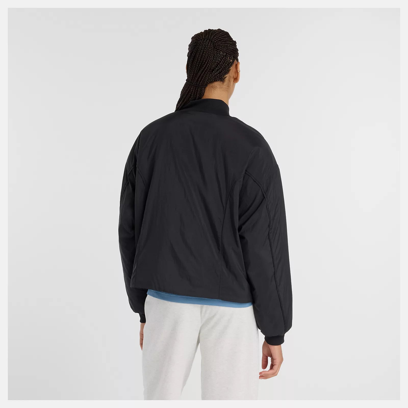 new-balance-naisten-takki-linear-heritage-woven-bomber-jacket-musta-3