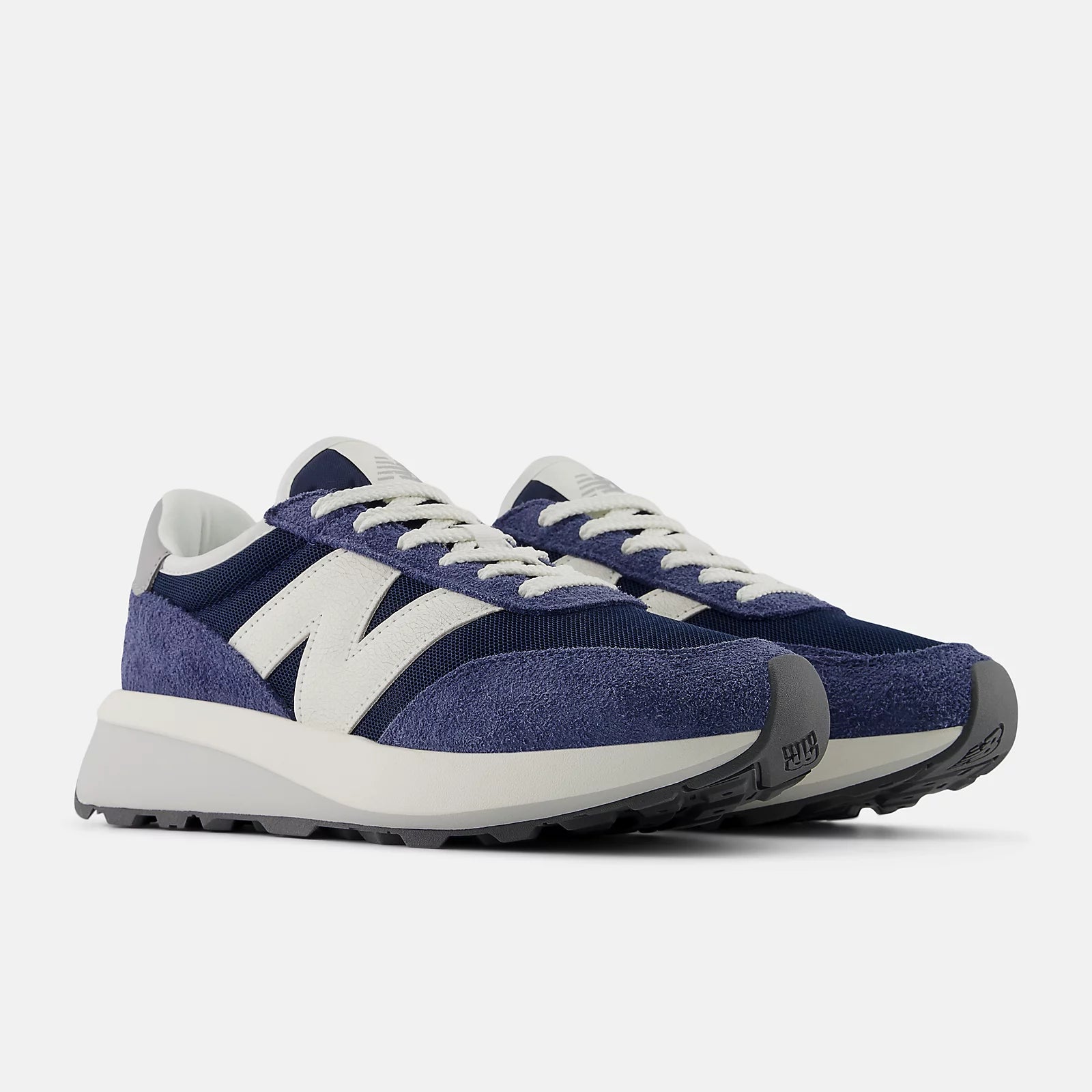 new-balance-unisex-kengat-370-navy-indigo-2