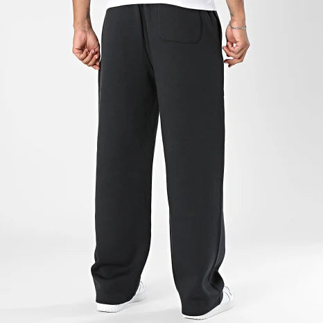 New Balance miesten collegehousut Sport Essentials Fleece Pant, musta