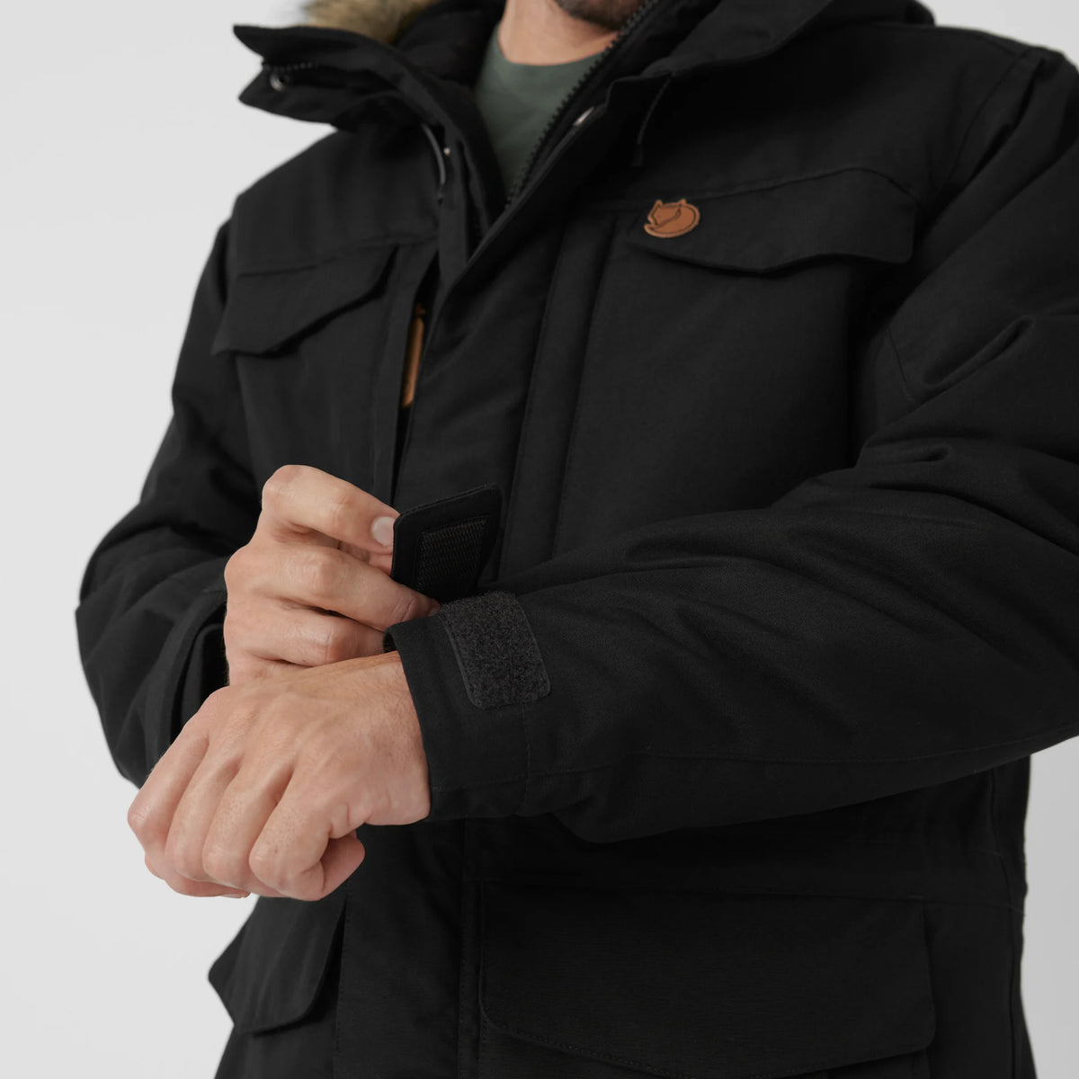 Fjällräven miesten parkatakki Nuuk Parka M, musta
