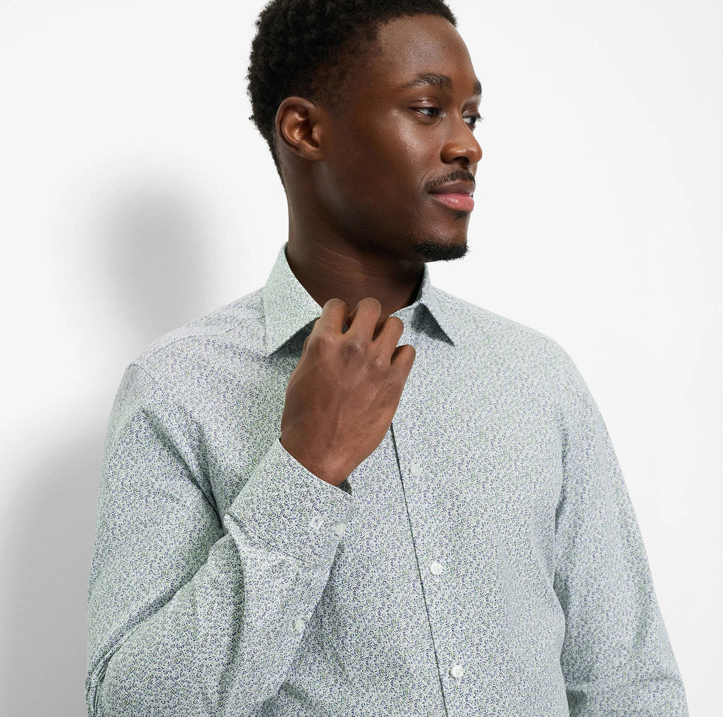 Olymp kauluspaita Level 5 Body Fit Microprint, valkopohjainen kuosi