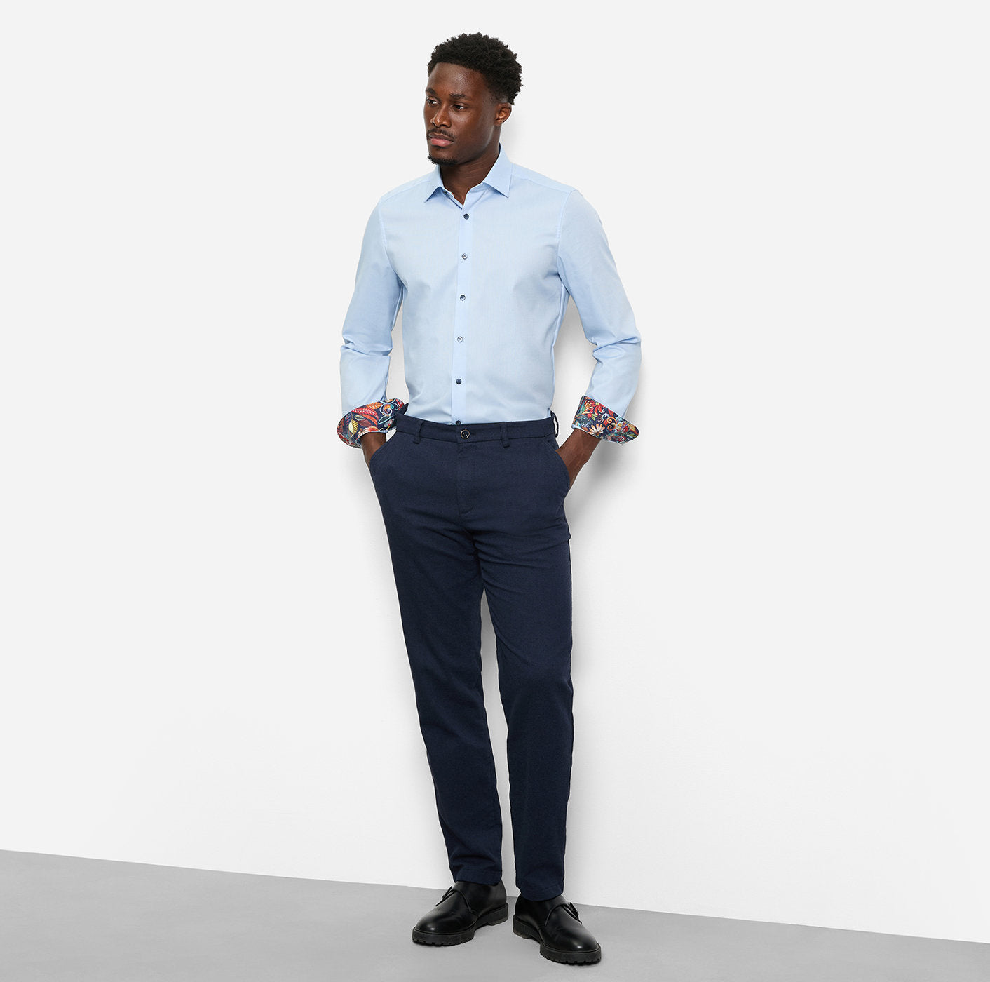 olymp-miesten-kauluspaita-051-level-5-body-fit-contrast-hiha-vaaleansininen-2