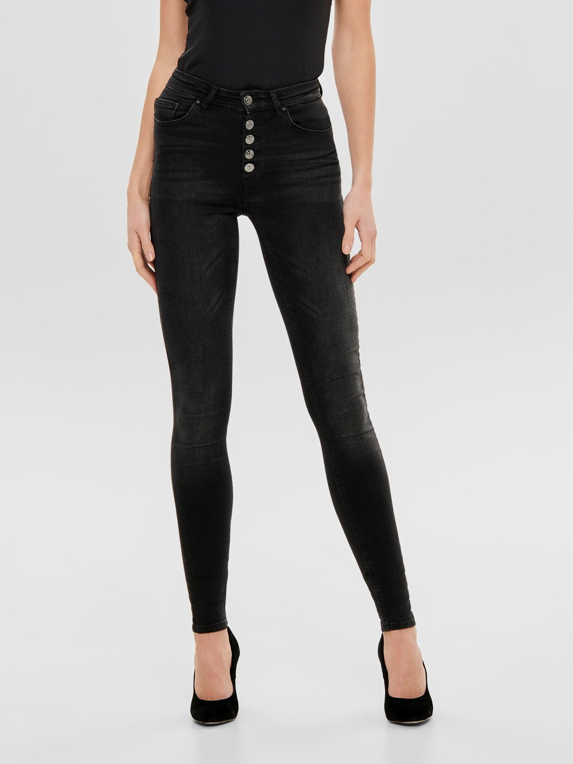 only-naisten-farkut-blush-hw-button-sk-ankle-musta-1