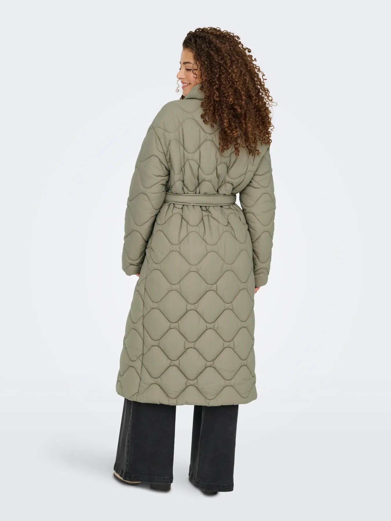 only-naisten-takki-onlsoffi-quilted-coat-kitti-2