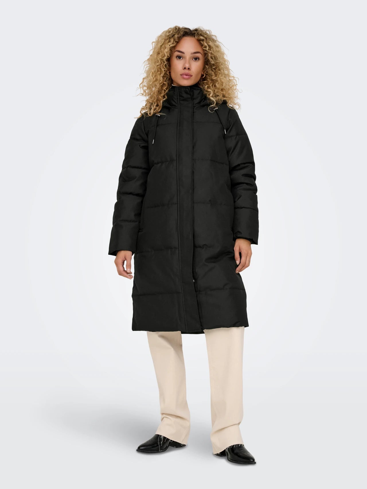 only-naisten-toppatakki-onlirene-puffer-coat-musta-1