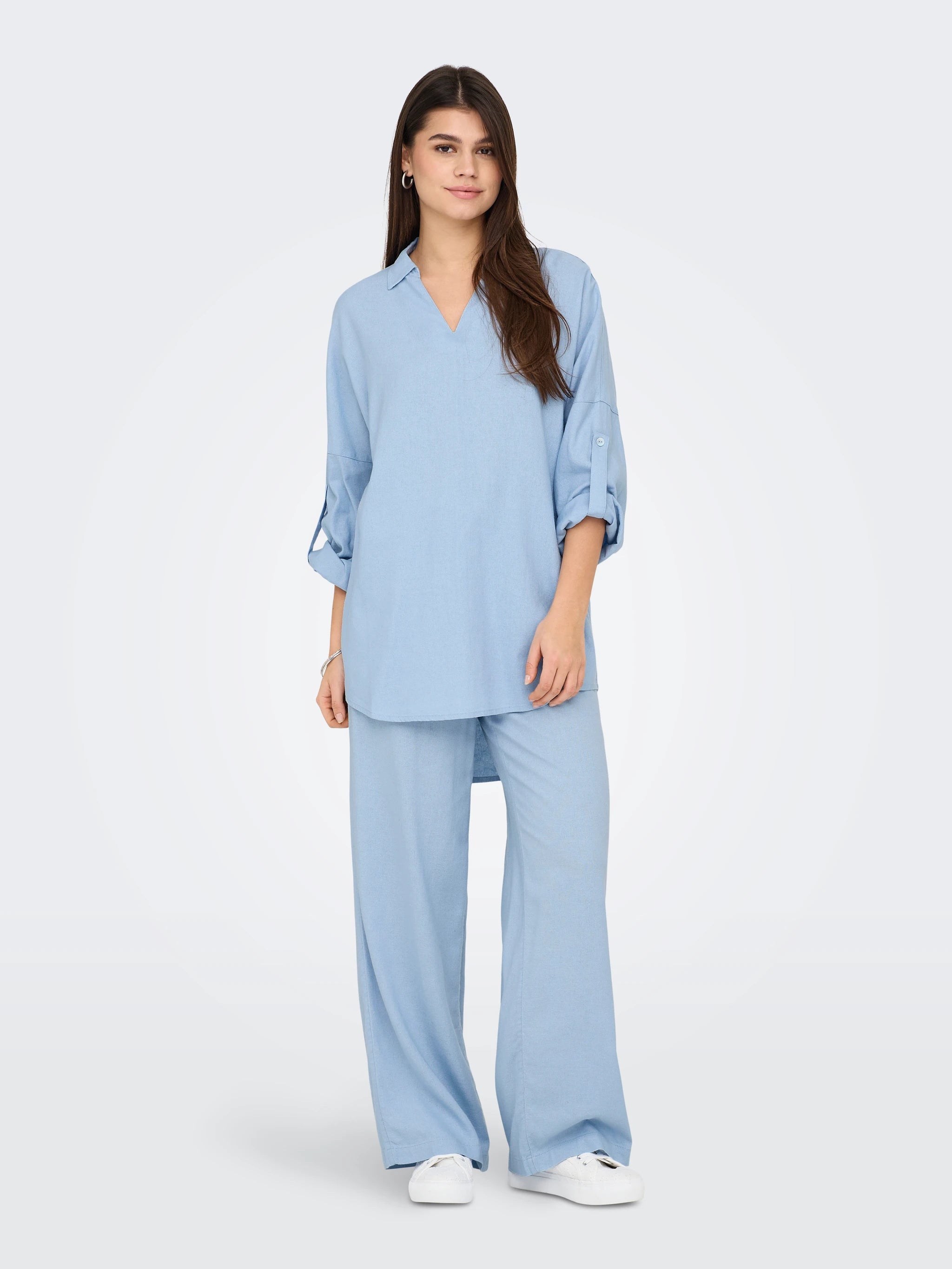 only-naisten-tunika-onlcaro-3-4-linen-bl-tunic-cc-pnt-vaaleansininen-1