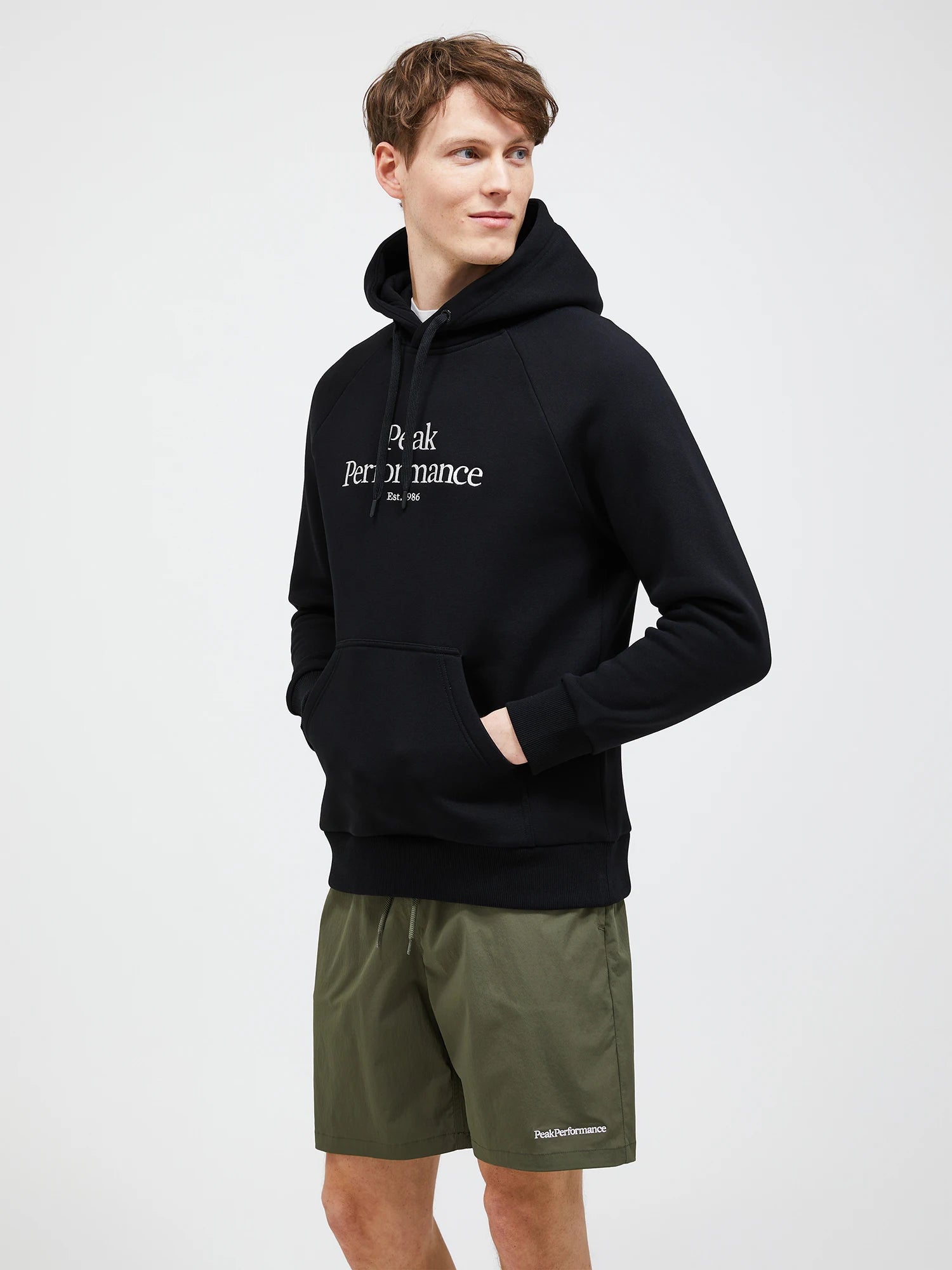 peak-performance-miesten-huppari-m-original-hood-musta-1