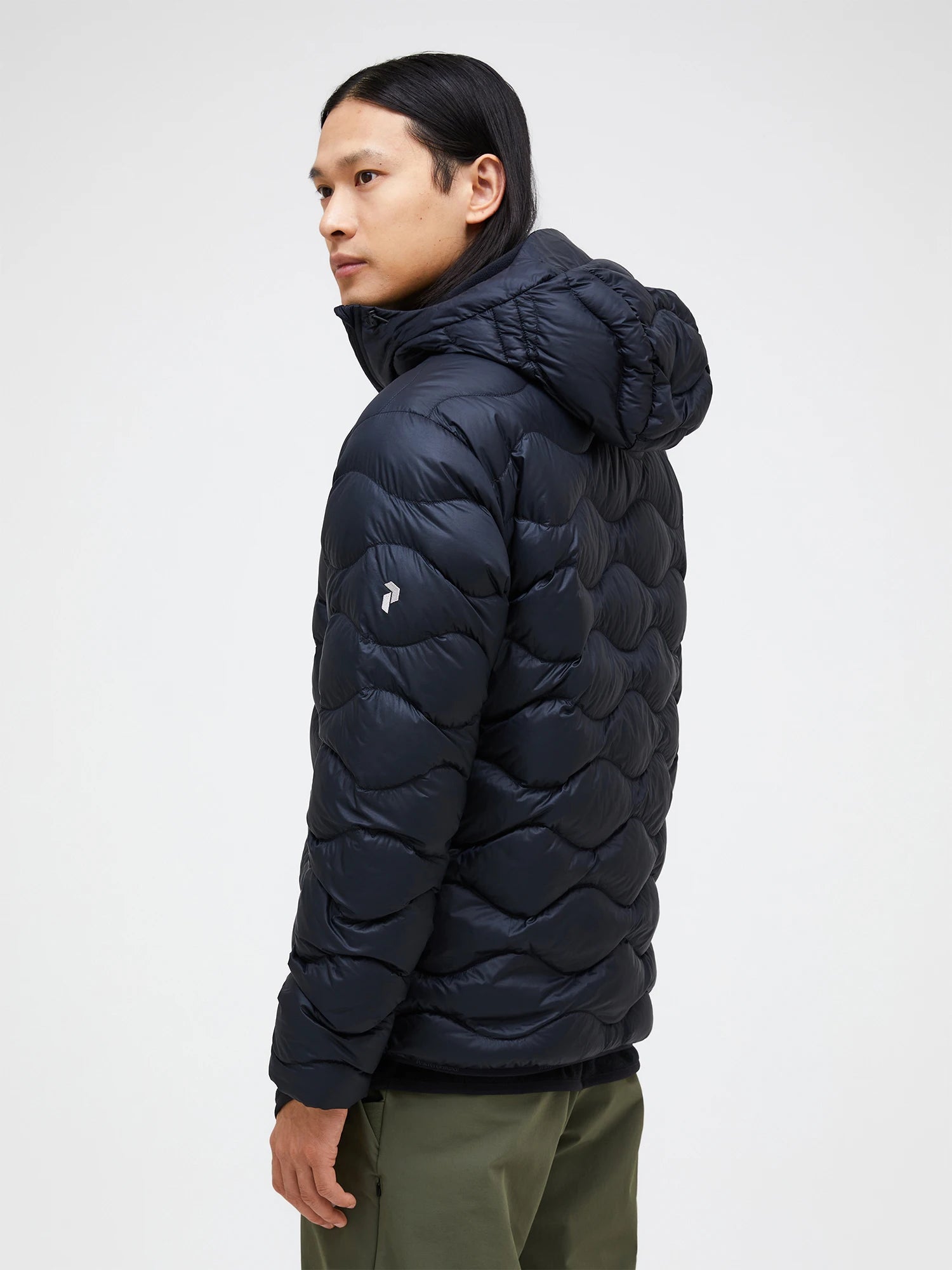 peak-performance-miesten-takki-m-helium-down-hood-jacket-musta-4