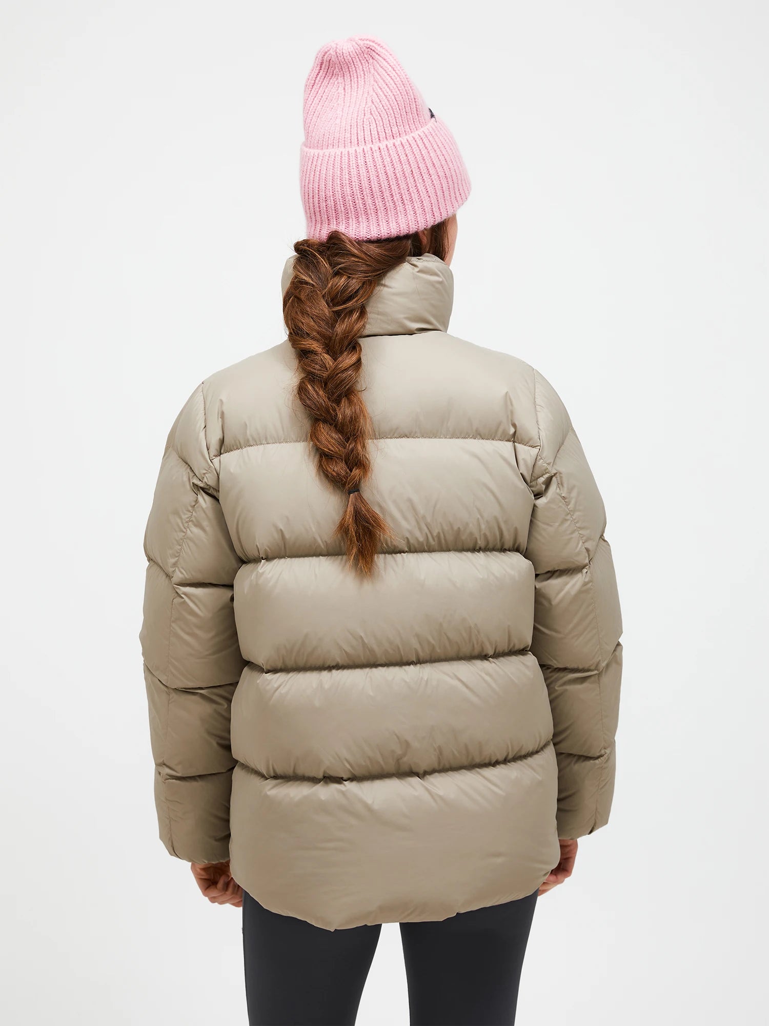 peak-performance-naisten-takki-w-down-puffer-vaalea-beige-2