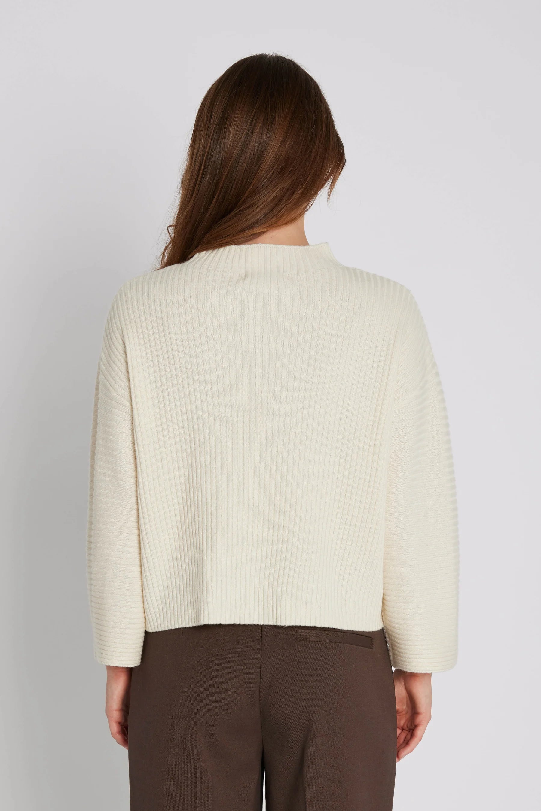 philosophy-blues-original-naisten-neulepusero-rie-knit-luonnonvalkoinen-2