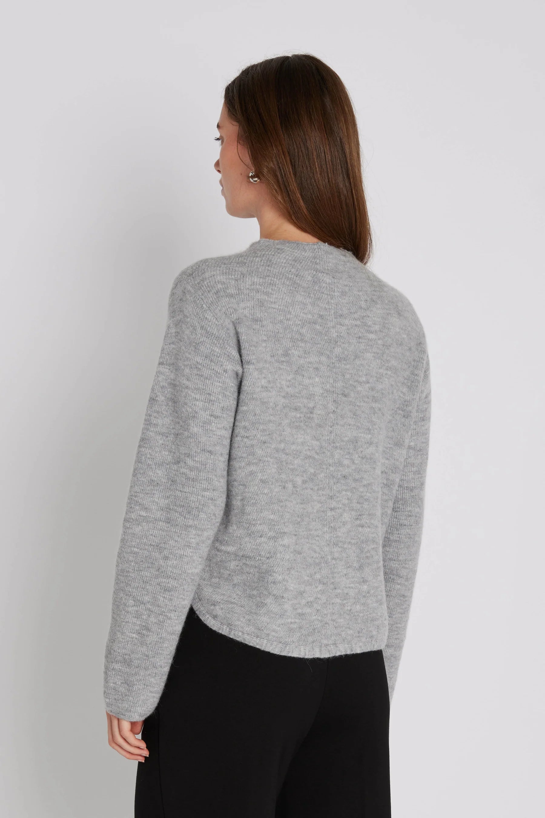philosophy-blues-original-naisten-neulepusero-torna-knit-vaaleanharmaa-2