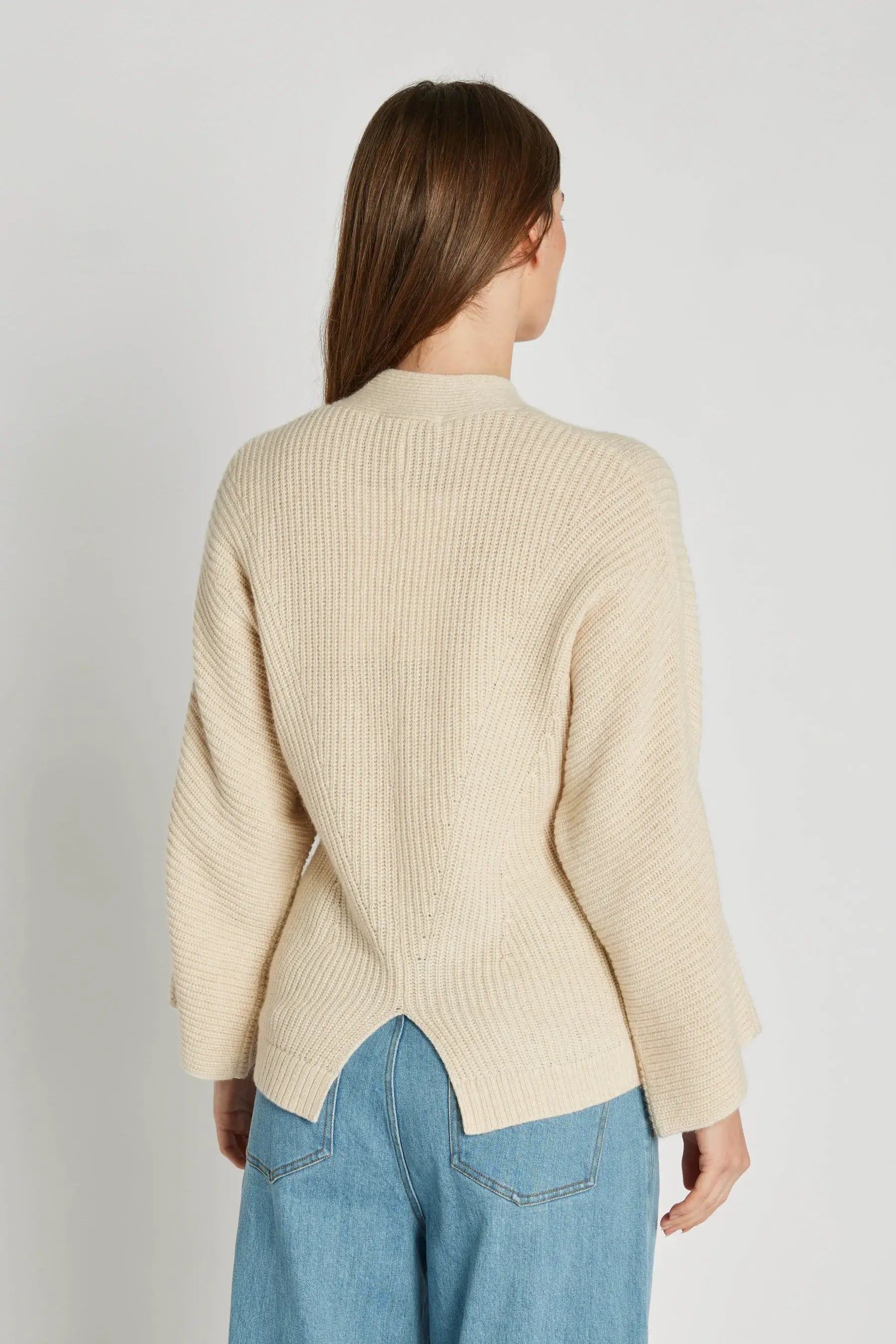 philosophy-blues-original-naisten-neuletakki-idea-knit-sweater-luonnonvalkoinen-2