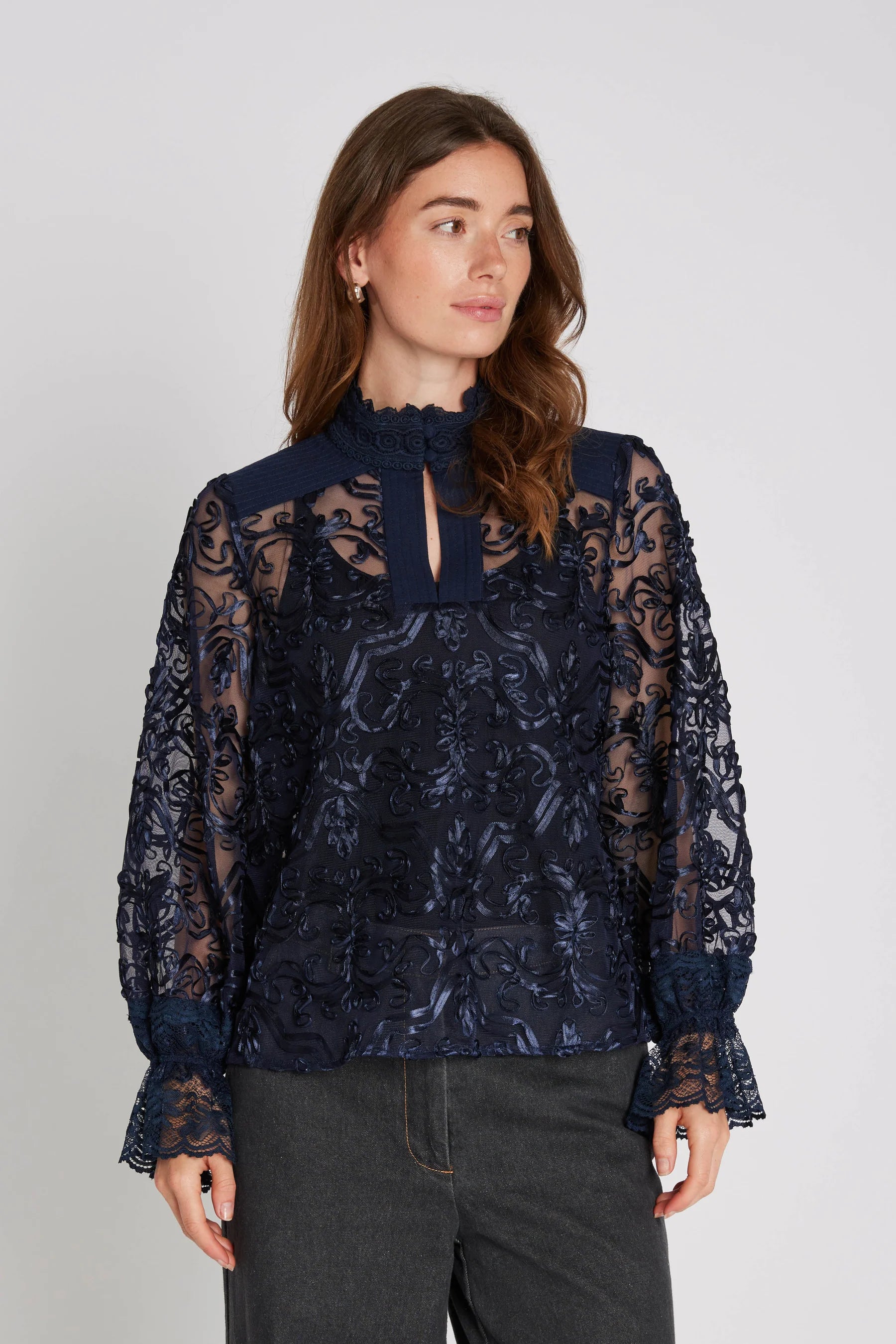 philosophy-blues-original-naisten-pusero-royal-blouse-tummansininen-4