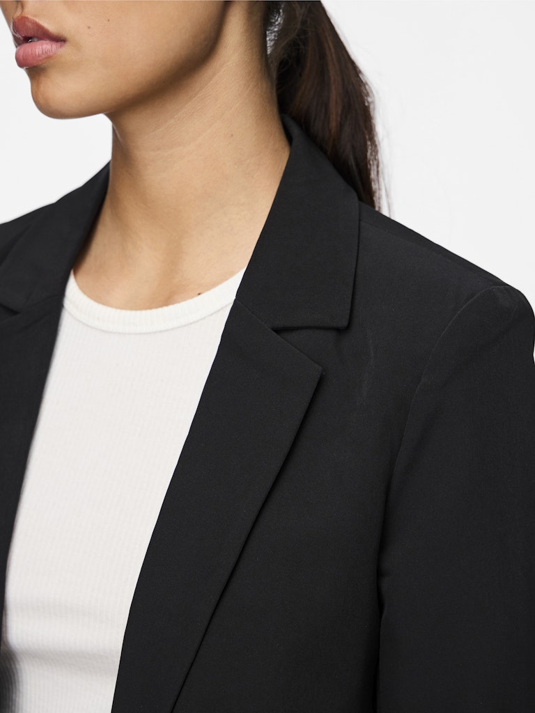 pieces-naisten-bleiseri-pcbozzy-ls-loose-blazer-black-4