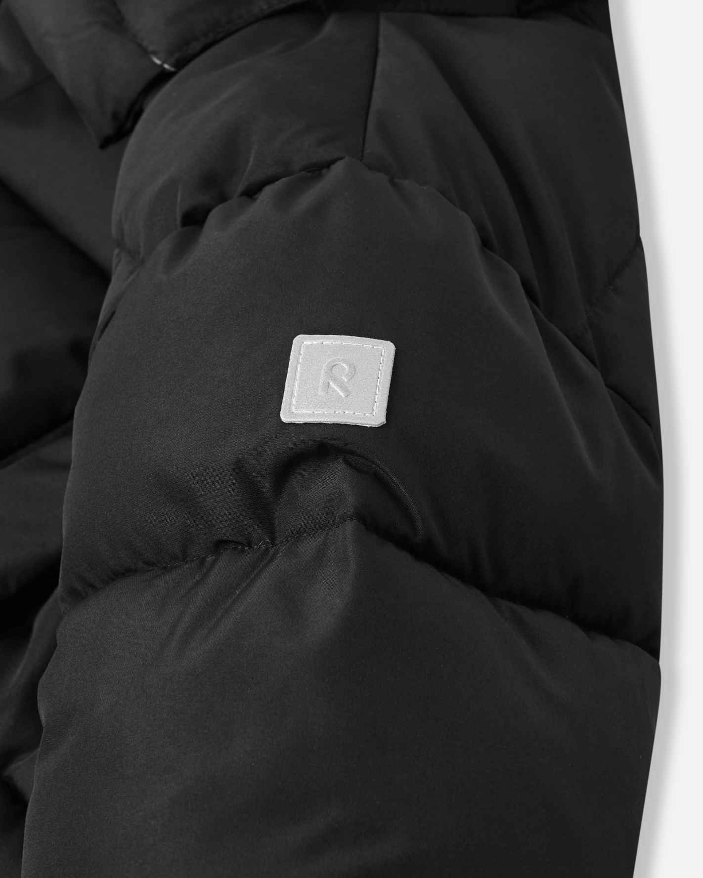 reima-lasten-parkatakki-kumpula-musta-4