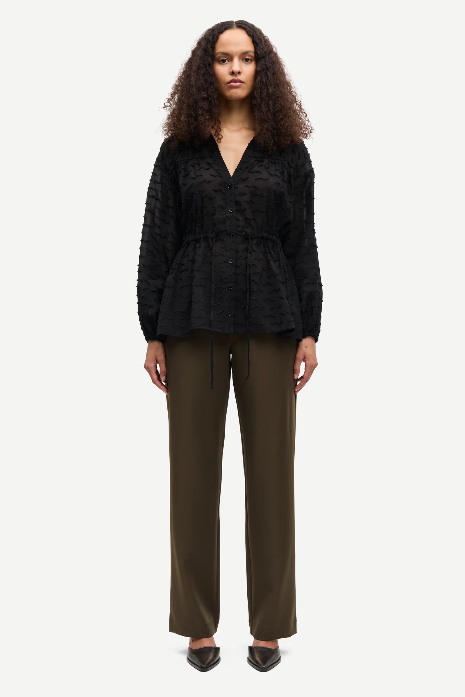 samsoe-and-samsoe-naisten-housut-hoys-straight-pants-7331-armeijanvihrea-1