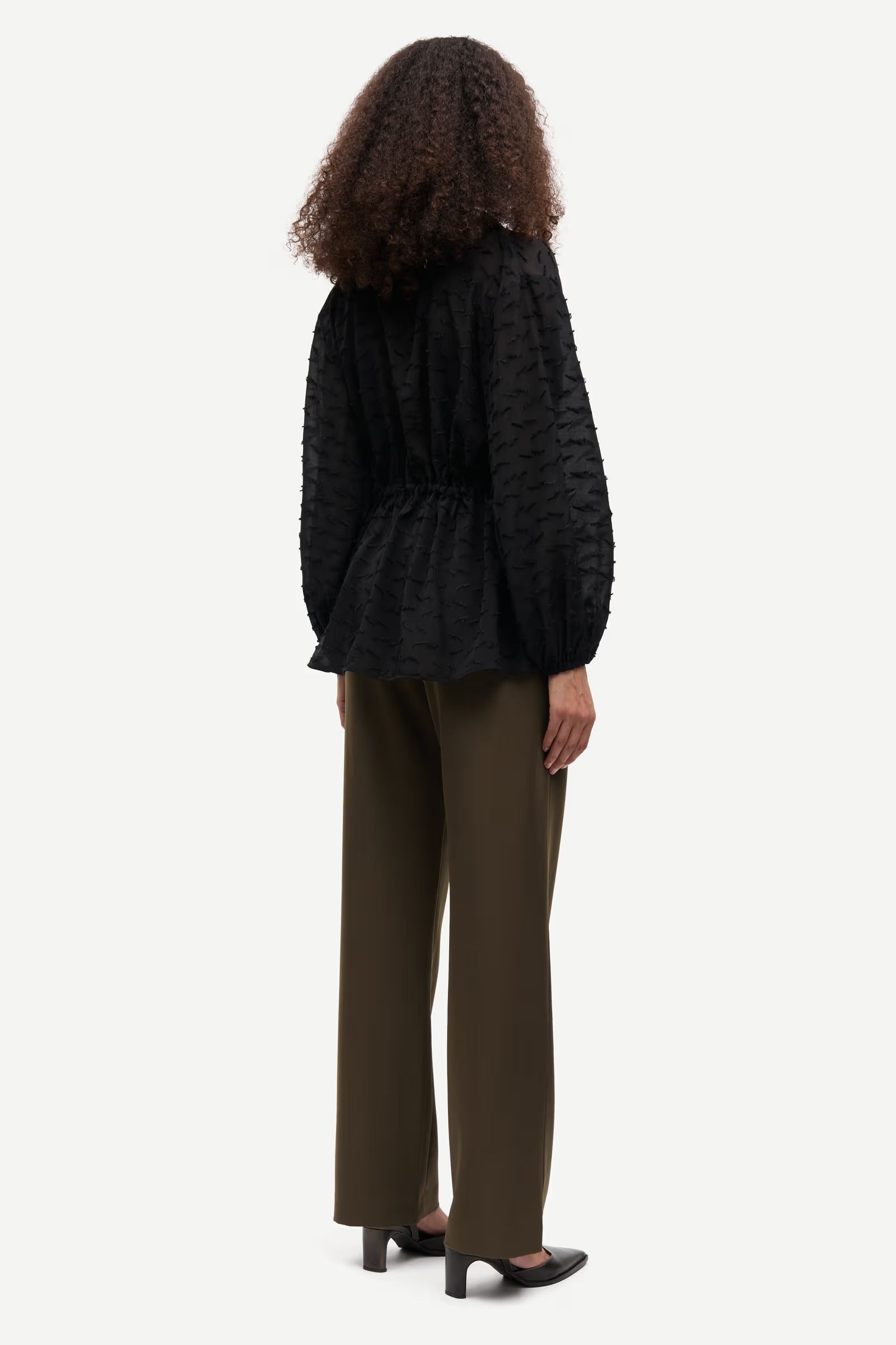 samsoe-and-samsoe-naisten-housut-hoys-straight-pants-7331-armeijanvihrea-2