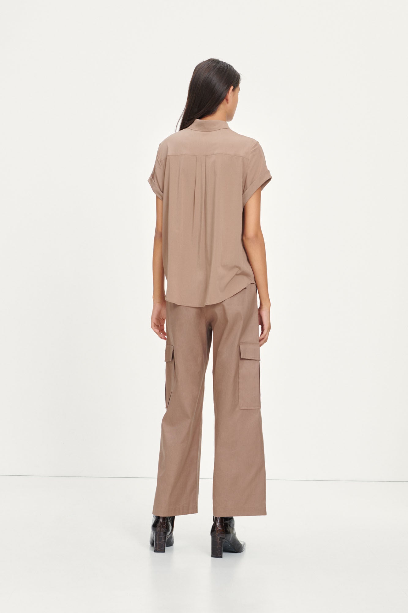 samsoe-and-samsoe-naisten-lyhythihainen-kauluspaita-majan-ss-shirt-9942-beige-2