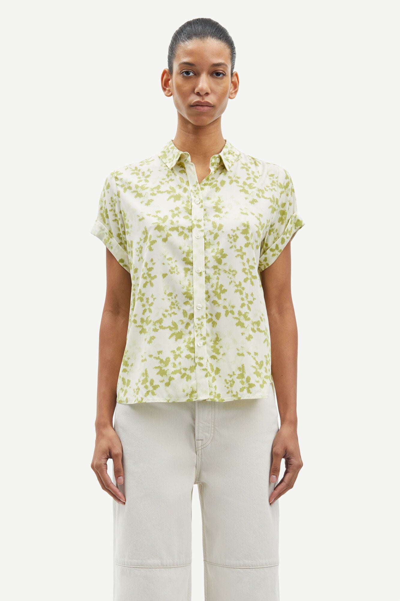 samsoe-and-samsoe-naisten-lyhythihainen-kauluspaita-majan-ss-shirt-9942-vihrea-kuosi-1