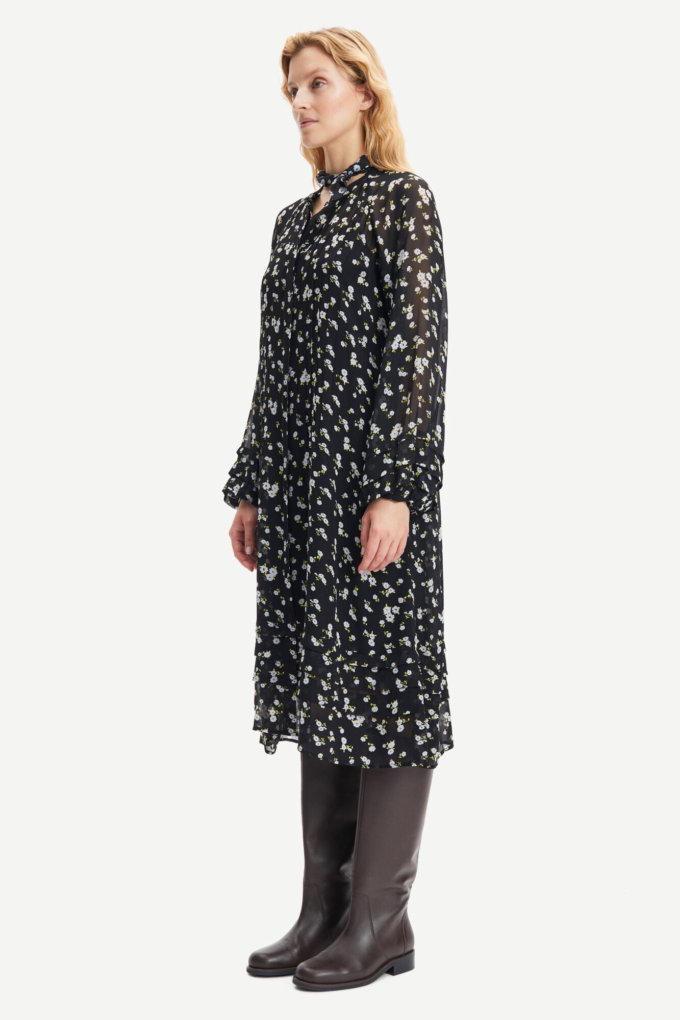 samsoe-and-samsoe-naisten-mekko-elma-shirt-dress-aop-9695-musta-kuosi-3