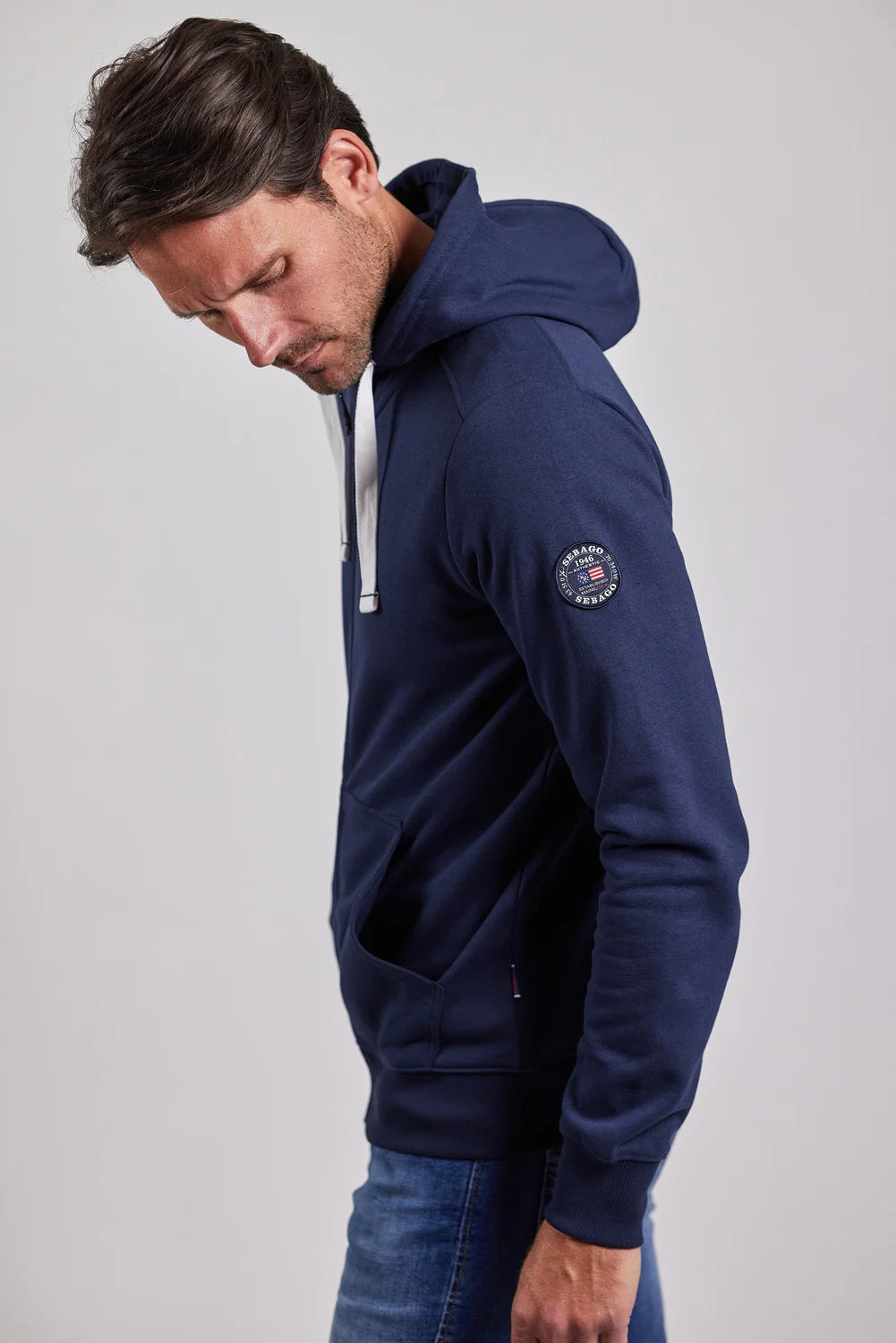 sebago-miesten-huppari-authentic-logo-hoodie-tummansininen-3