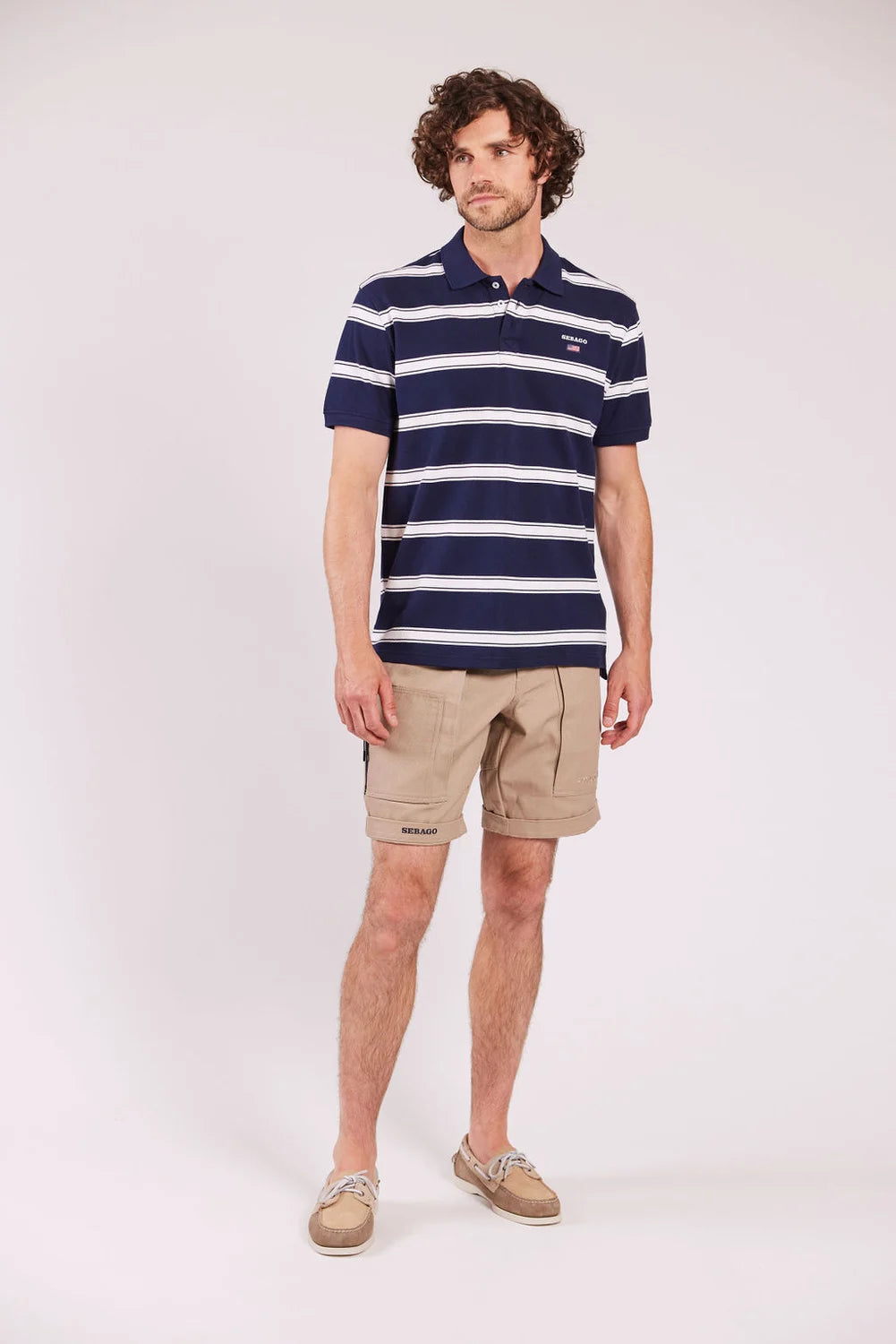 sebago-miesten-pikeepaita-milo-striped-pique-nos-raidallinen-sininen-1